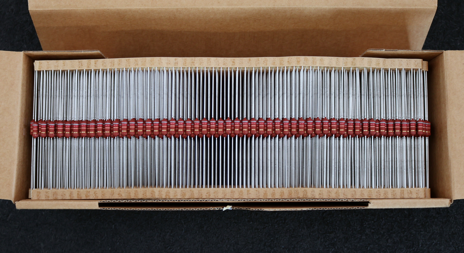 1000x Metal Film Resistors 82kΩ 82000 Ohm Tolerance 5% Model PR02 Unused